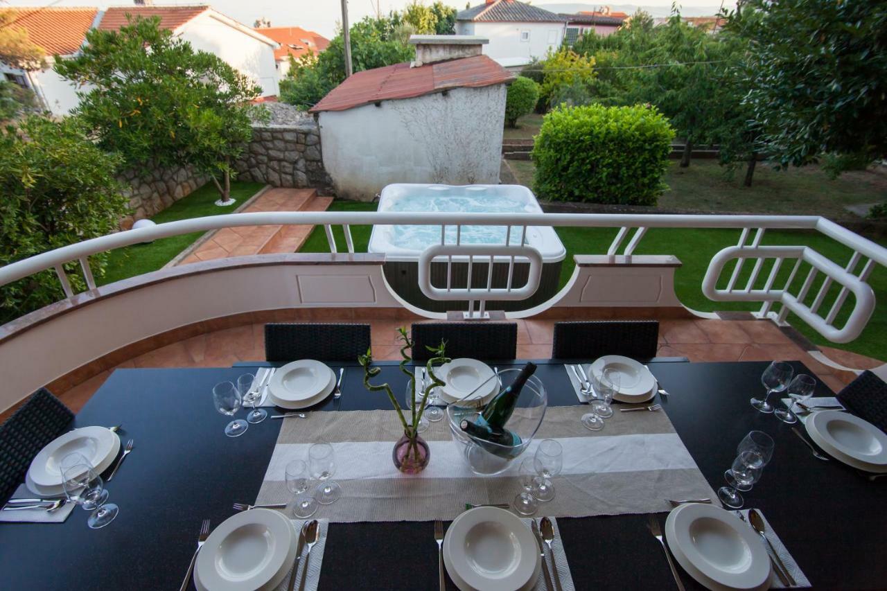 Villa Royale Krk Krk Town Exteriör bild